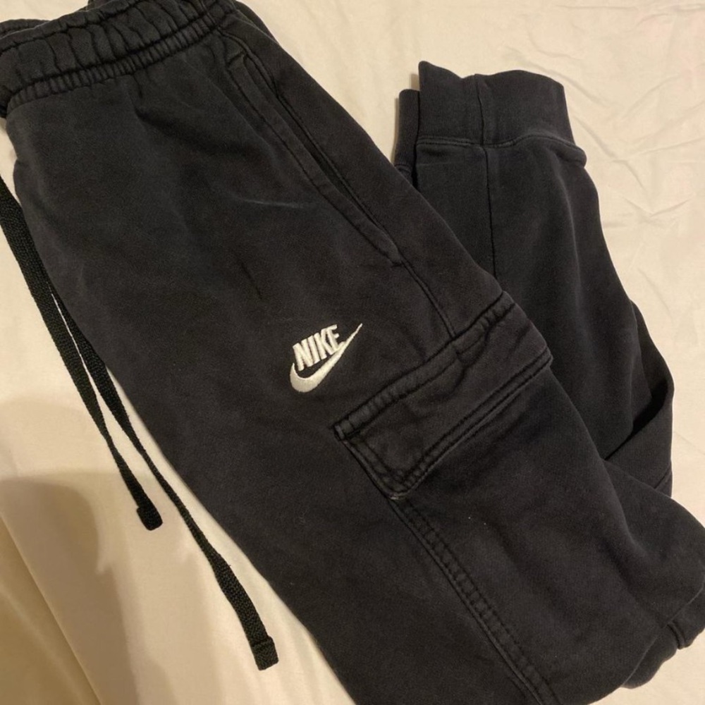 🖤 SOLD - Nike Black Sweatpants